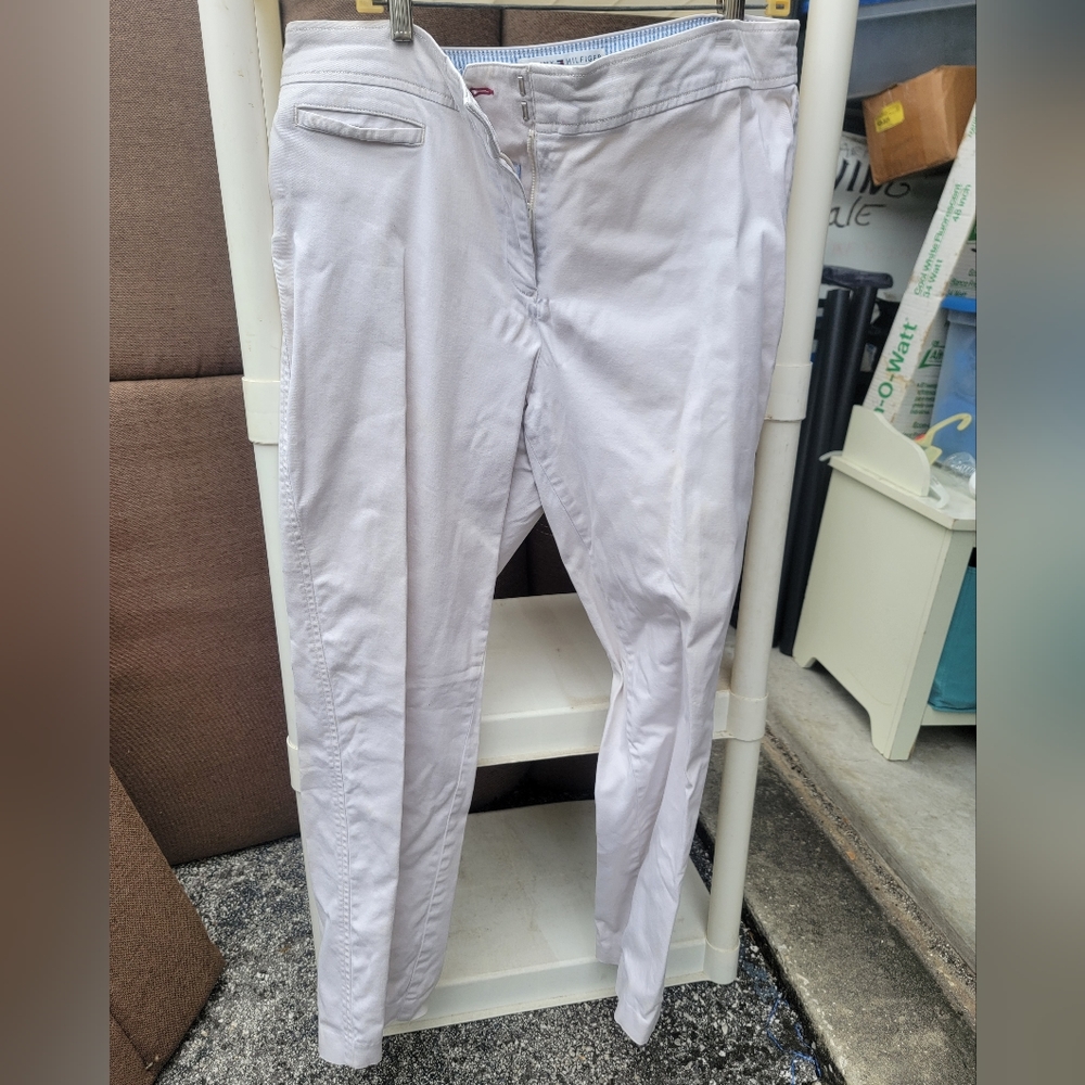 Vintage white Tommy Hilfiger Stretch slacks. Size 16